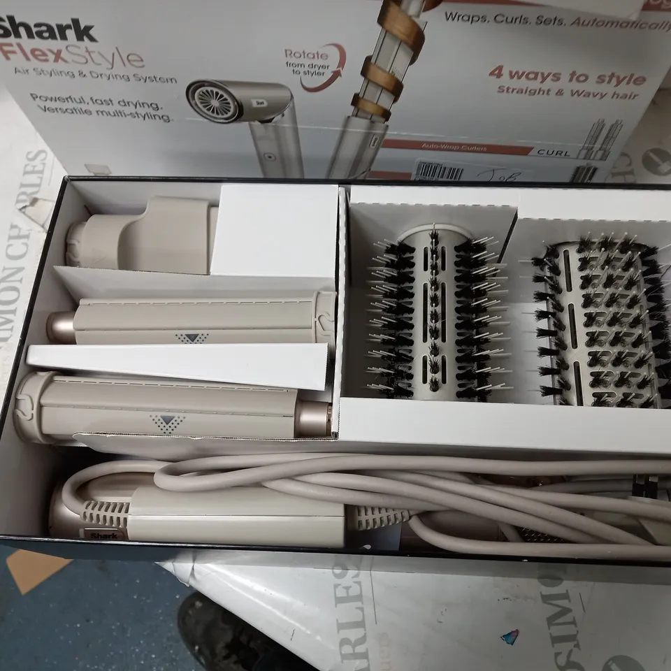 BOXED SHARK FLEXSTYLE HD430SLUK