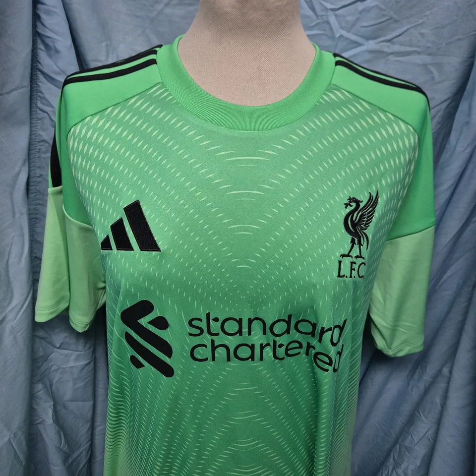 LIVERPOOL FC GREEN GOALKEEPER SHIRT - SIZE L