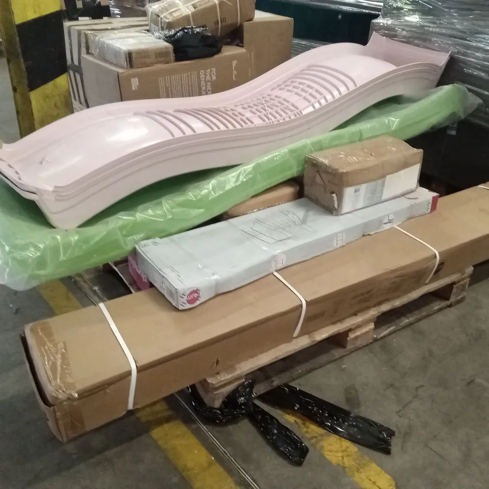 PALLET OF ASSORTED INCOMPLETE DESIGNER PLUM OUTDOOR PLAY SET PARTS AND PIECES