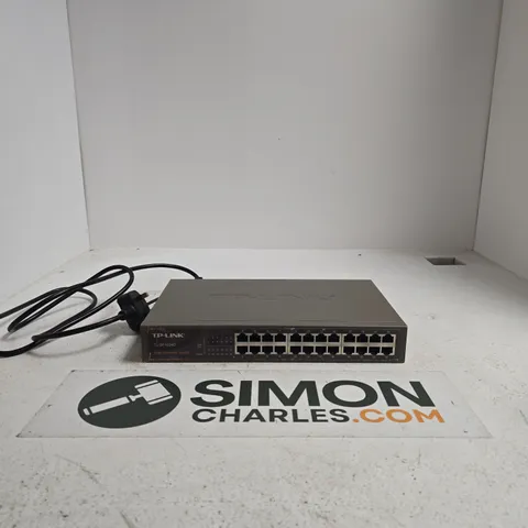 TP-LINK TL-SF1024D 24-PORT 10/100 MBPS FAST ETHERNET SWITCH