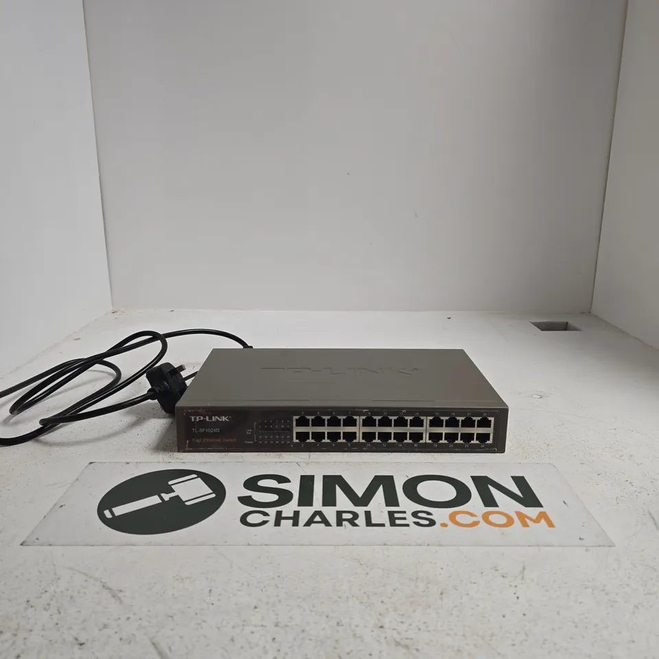 TP-LINK TL-SF1024D 24-PORT 10/100 MBPS FAST ETHERNET SWITCH