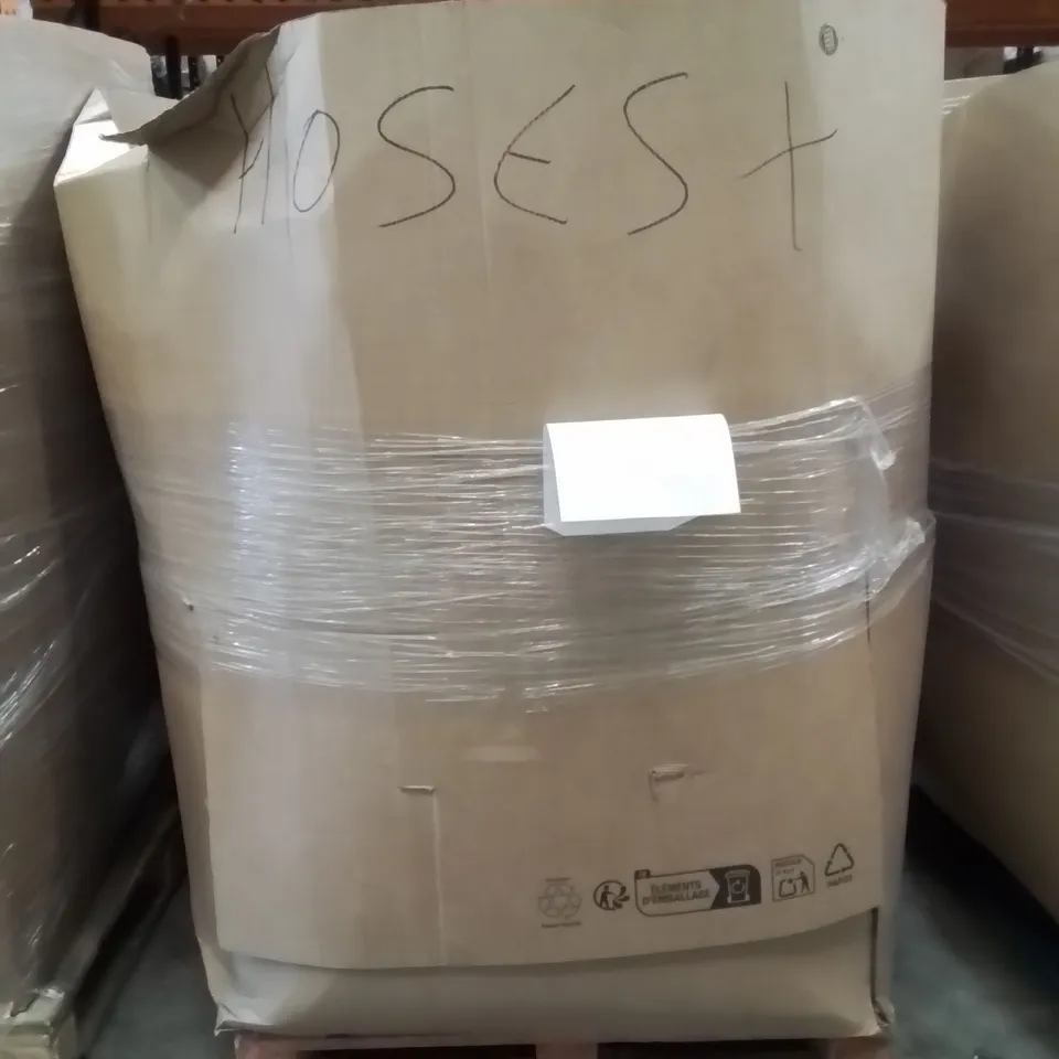 PALLET TO CONTAIN A LARGE QUANTITY OF HOSES 