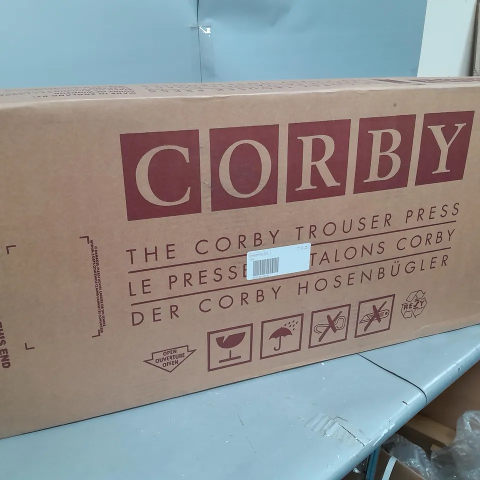 BOXED CORBY 7700 TROUSER PRESS BEECH