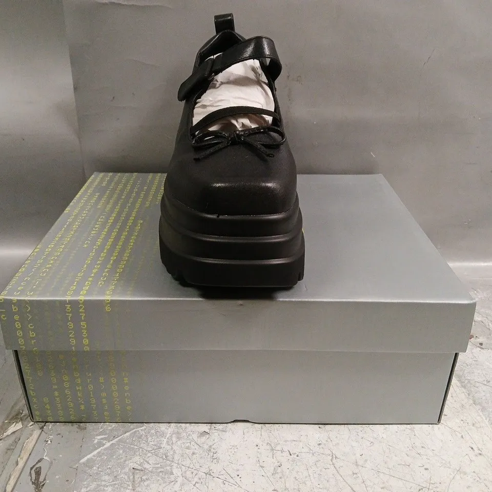 BOXED PAIR OF KOI OBSIDIAN DOLL TRIDENT MARY JANES IN BLACK SIZE UK 8