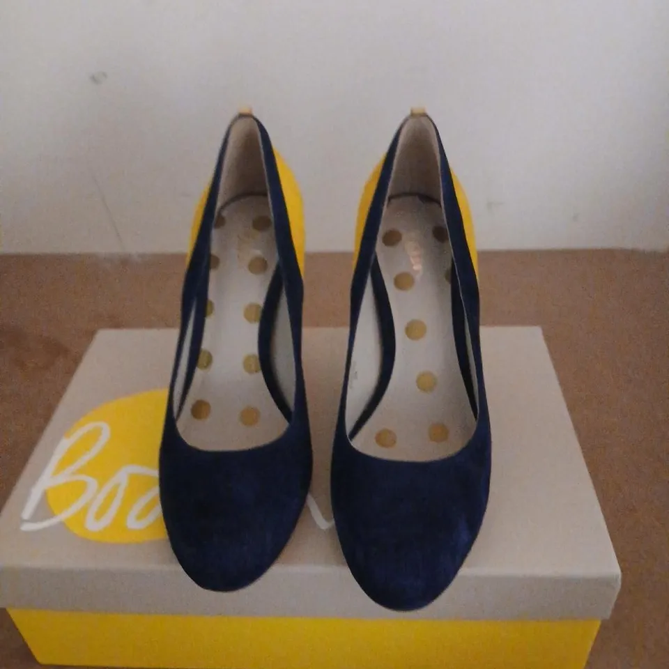 BODEN WOMEN'S NAVY & YELLOW BLOCK HEEL PUMPS – UK 6 (EU 39) – BOXED