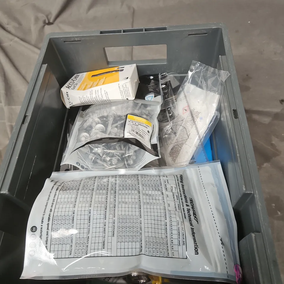 APPROXIMATELY 12 ASSORTED ITEMS TO INCLUDE ROOFING SCREWS, ACCU CHECK, COB KEY LIGHT ETC