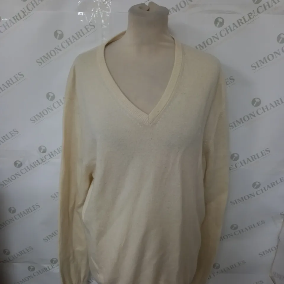 BALLANTYNE KNITTED JUMPER SIZE UNSPECIFIED
