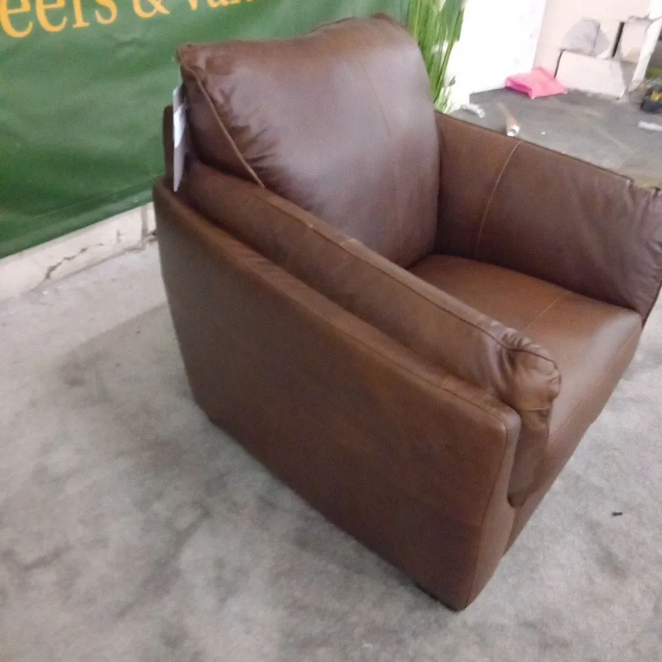 DESIGNER ITALIAN MADE CHIANTI BROWN LEATHER ARMCHAIR