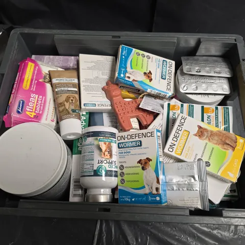 ASSORTED ON-DEFENCE DOG FLEA & WORMER MEDICATIONS IN PLASTIC TUB