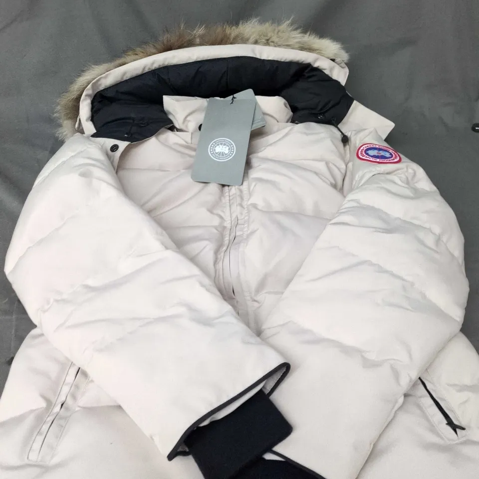 CANADA GOOSE WHITE PARKA WITH FUR TRIM HOOD - SIZE UNSPECIFIED