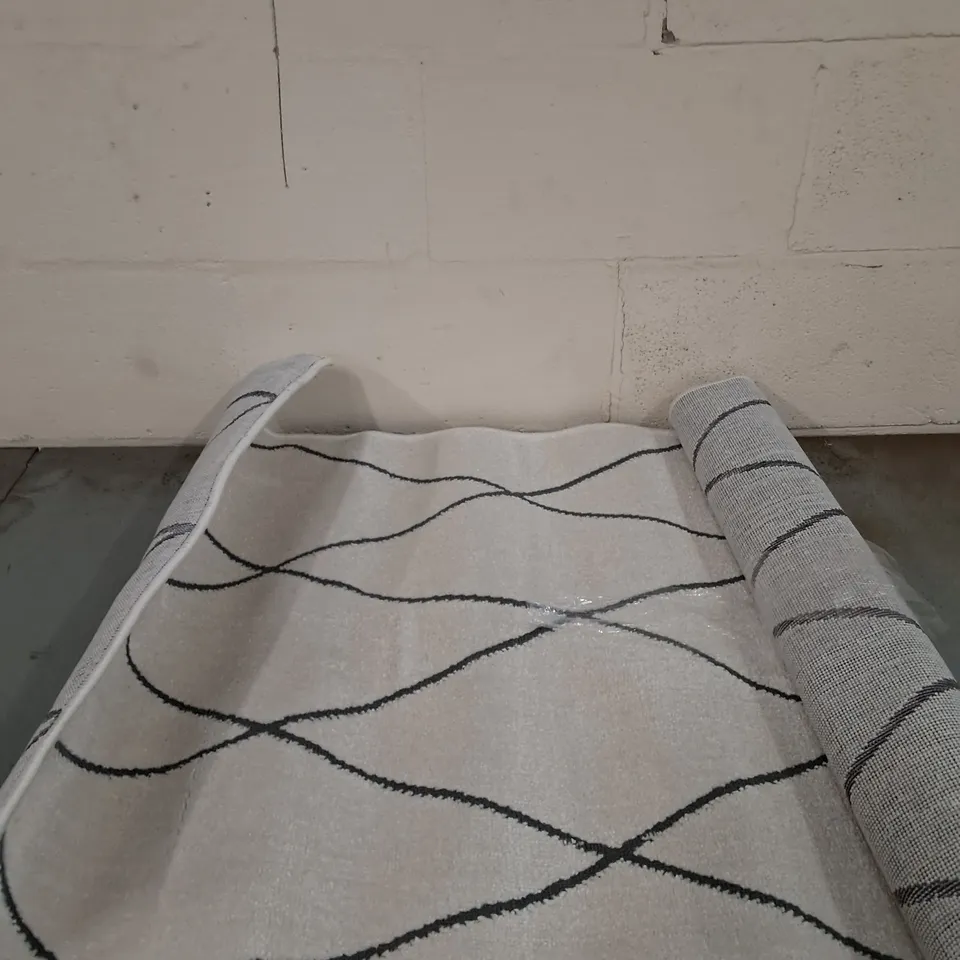 BRAND NEW PACO HOME WHITE HARAL RUG SIZE 80CM X 150CM