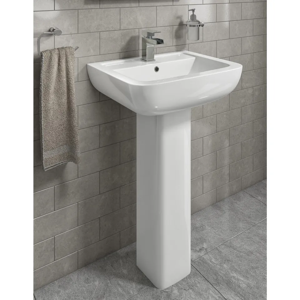 BOXED SEREN SQUARE PEDESTAL 