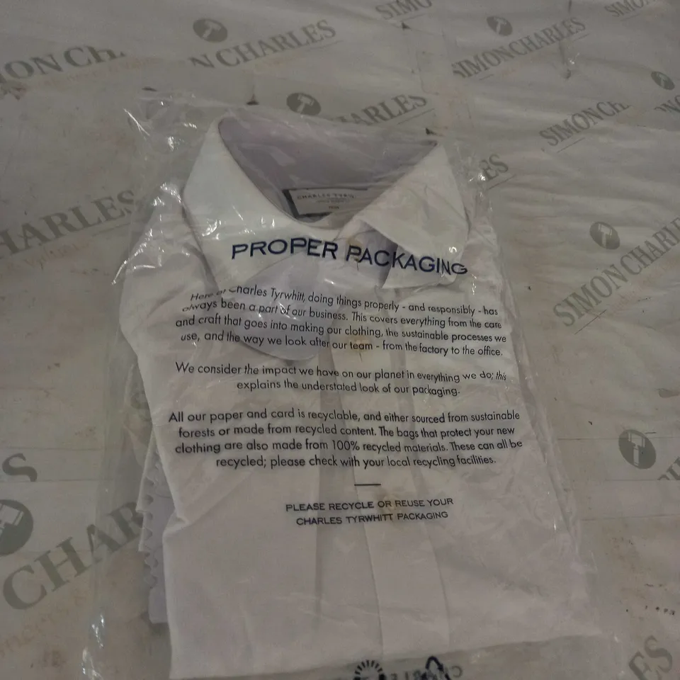CHARLES TYRWHITT WHITE SHIRT SIZE 15/34