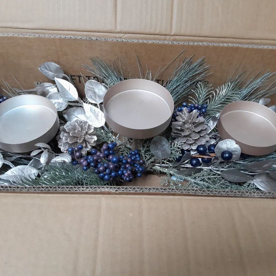 BOXED UNBRANDED DECORATIVE CANDLE HOLDER