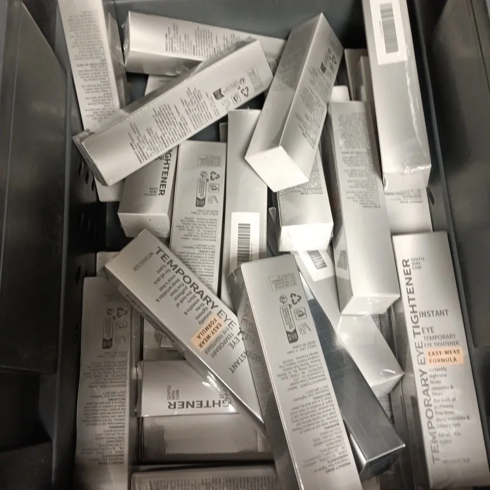 TOTE OF APPROXIMATELY 20 SEALED GENTLE SKIN CARE INSTANT EYE TIGHTENERS – 20G PER PACK