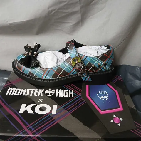 MONSTER HIGH X KOI SIMULACRUMS PLAID MARY JANE SHOES – PLAID BLUE/GREEN, SPIKES AND BOW, UK 5