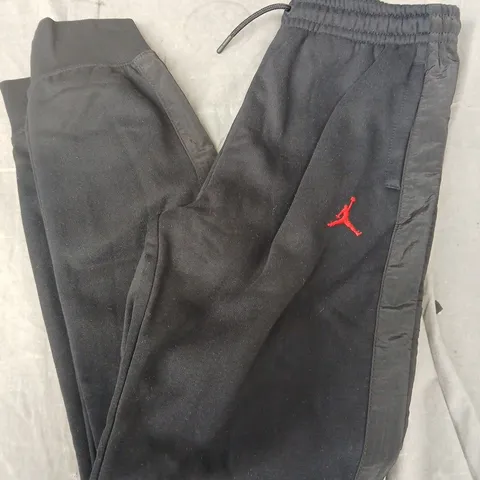 NIKE JORDAN KIDS JOGGERS IN BLACK - 12-13YRS