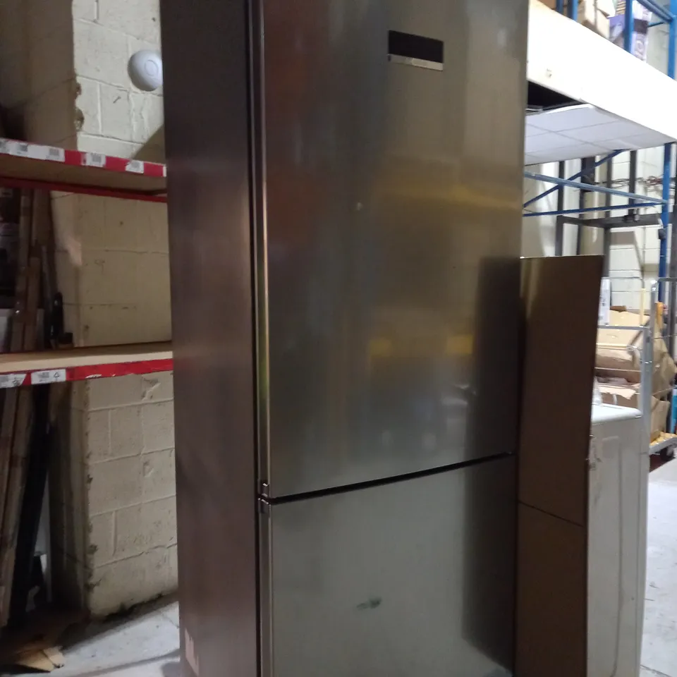 BOSCH SERIE 4 KGN49XLEA FREESTANDING FRIDGE FREEZER - XL SIZE WITH NOFROST COLLECTION ONLY