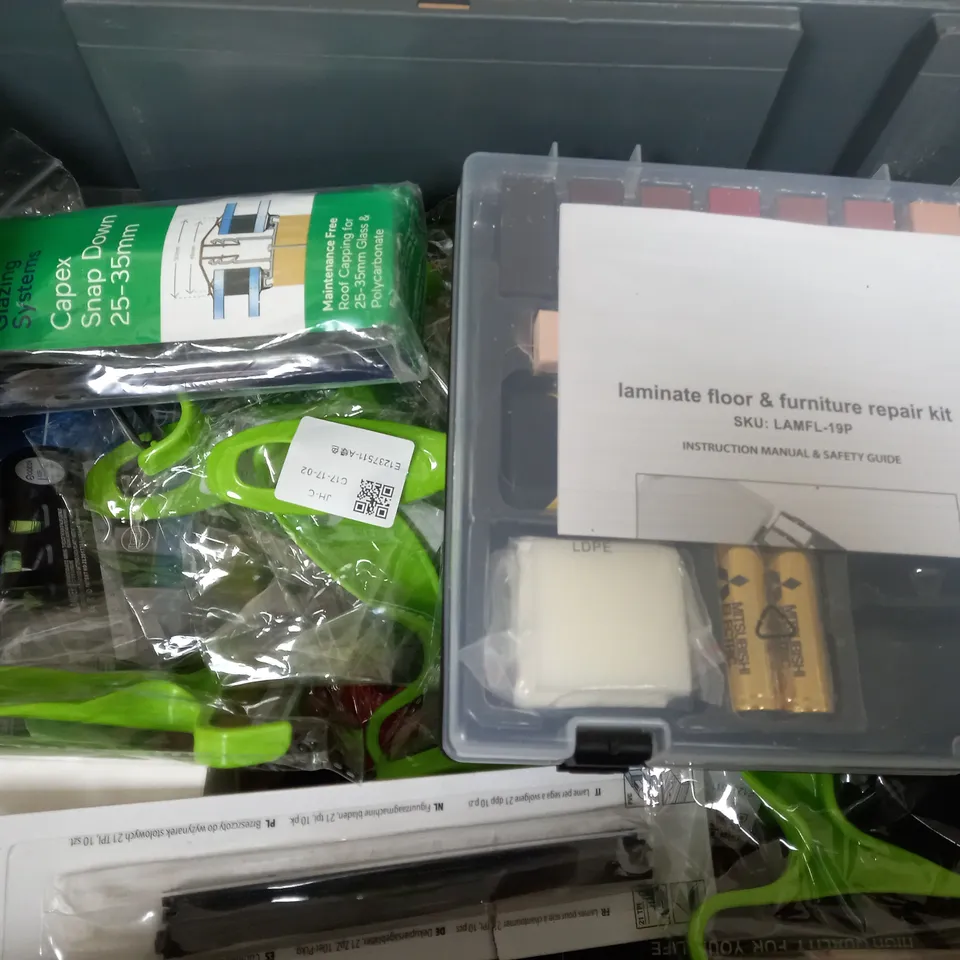 BOX OF APPROXIMATELY 8 ASSORTED ITEMS TO INCLUDE - NEAT FOAMING HAND WASH , DRY CARPET CLEANER , PEELER ETC