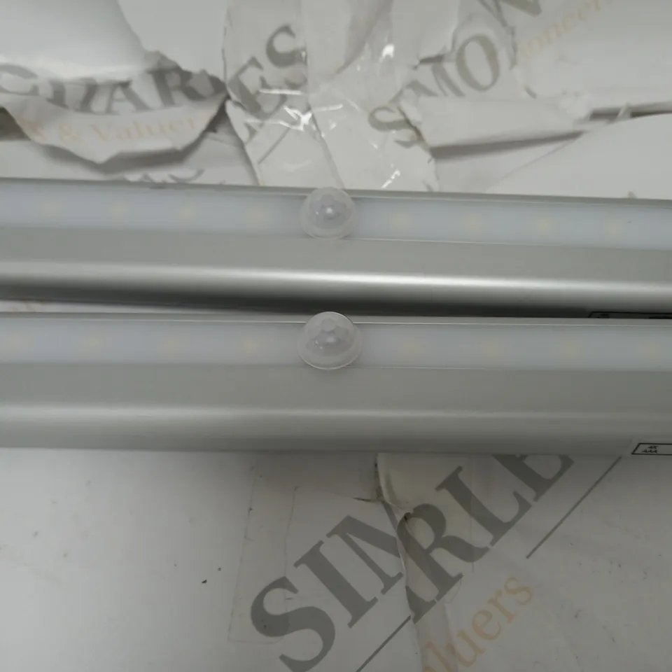 PAIR OF ADHESIVE LIGHT BARS 