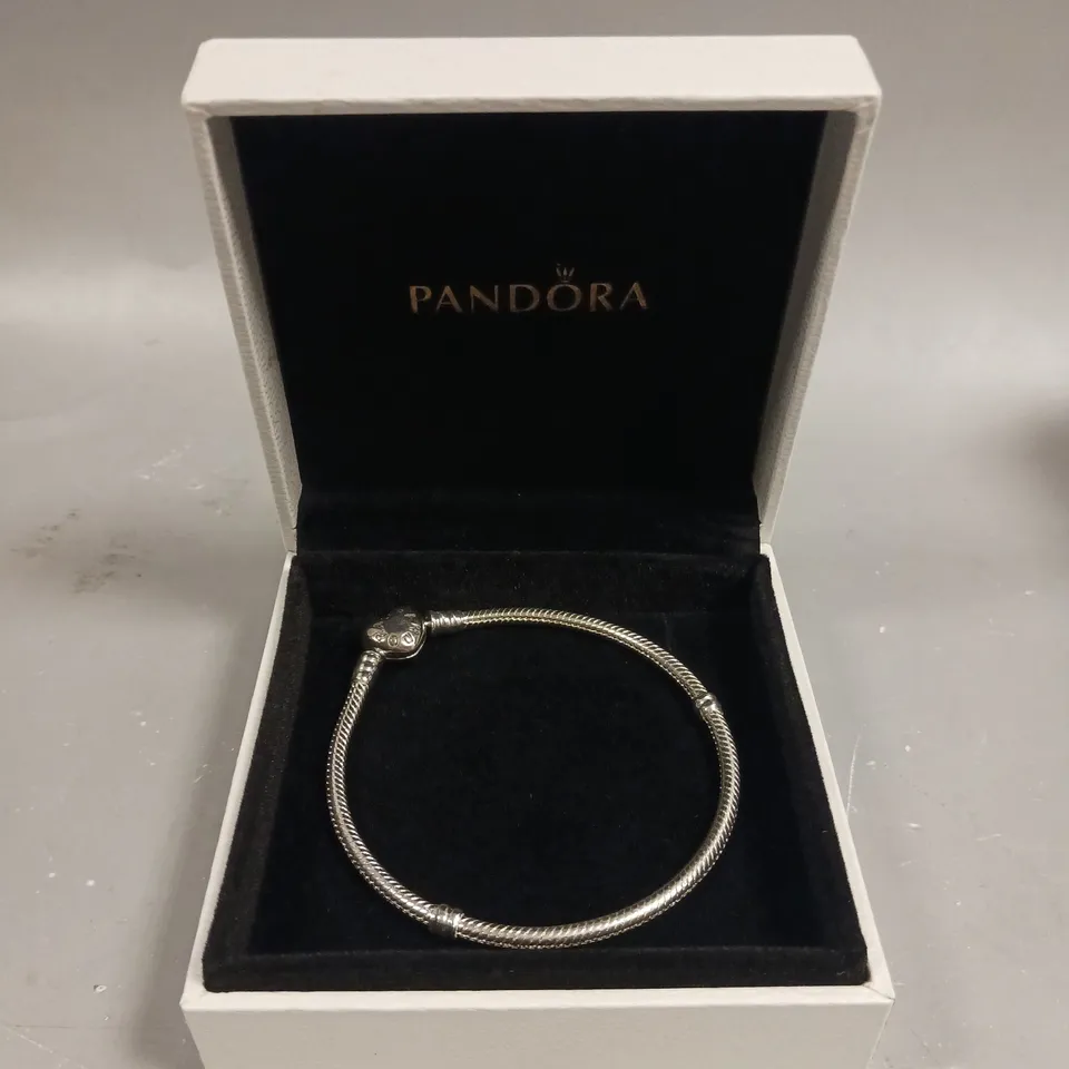 PANDORA MOMENTS HEART CLASP SNAKE CHAIN BRACELET