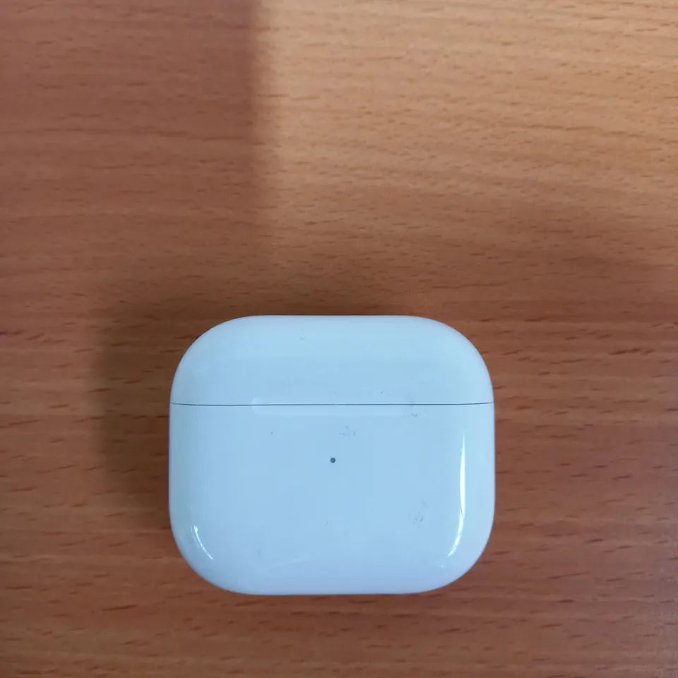 APPLE AIRPOD 3RD GENERATION