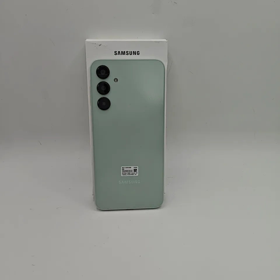 BOXED SAMSUNG GALAXY A16 4/128GB IN LIGHT GREEN - SM-A165F