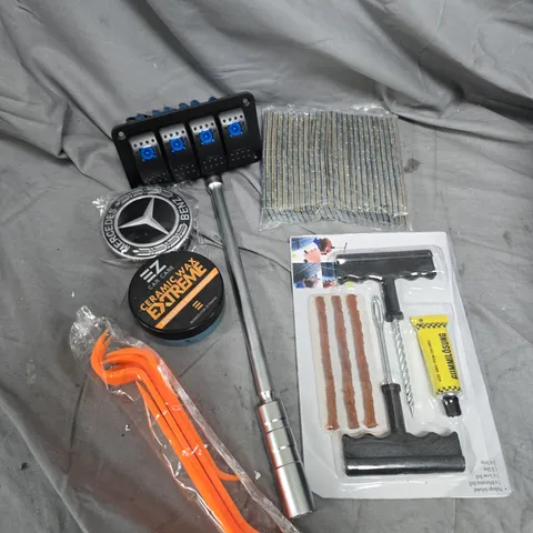 APPROXIMATELY 15 ASSORTED VEHICLE PARTS/ACCESSORIES TO INCLUDE FUEL FILLER CAP, SOCKET WRENCH, SWITCH UNIT ETC