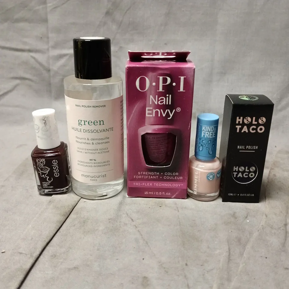 APPROXIMATELY 20 BOTTLES OF NAIL VARNISH TO INCLUDE OPI, ESSIE AND MANICURIST