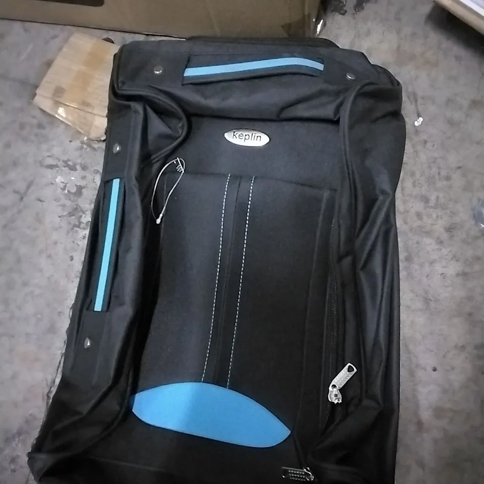 SLEEVED LIGHTWEIGHT CABIN TRAVEL BAG BLUE AND BLACK