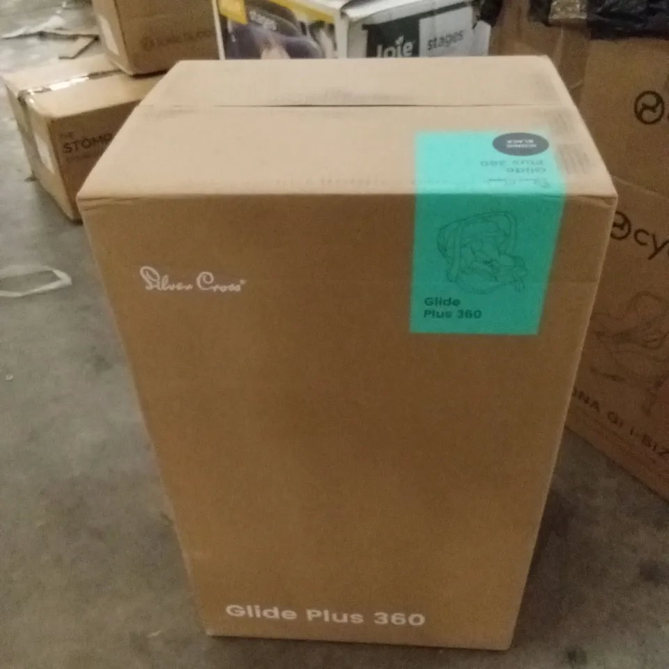 BOXED SILVER CROSS GLIDE PLUS 360 CAR SEAT - BLACK