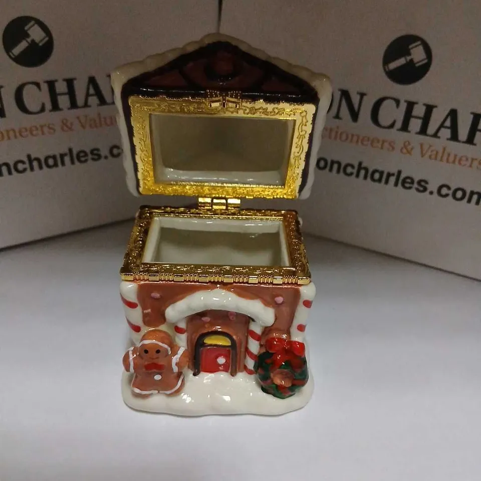 DIAMONIQUE CERAMIC GINGERBREAD HOUSE EARRING CASE