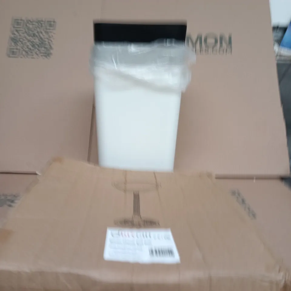 BOX OF APPROXIMATELY 5 ASSORTED ITEMS INCLUDING PLASTIC BINS, DIVCHI BRONZE CLASSIC BIRD BATH AND DUVET