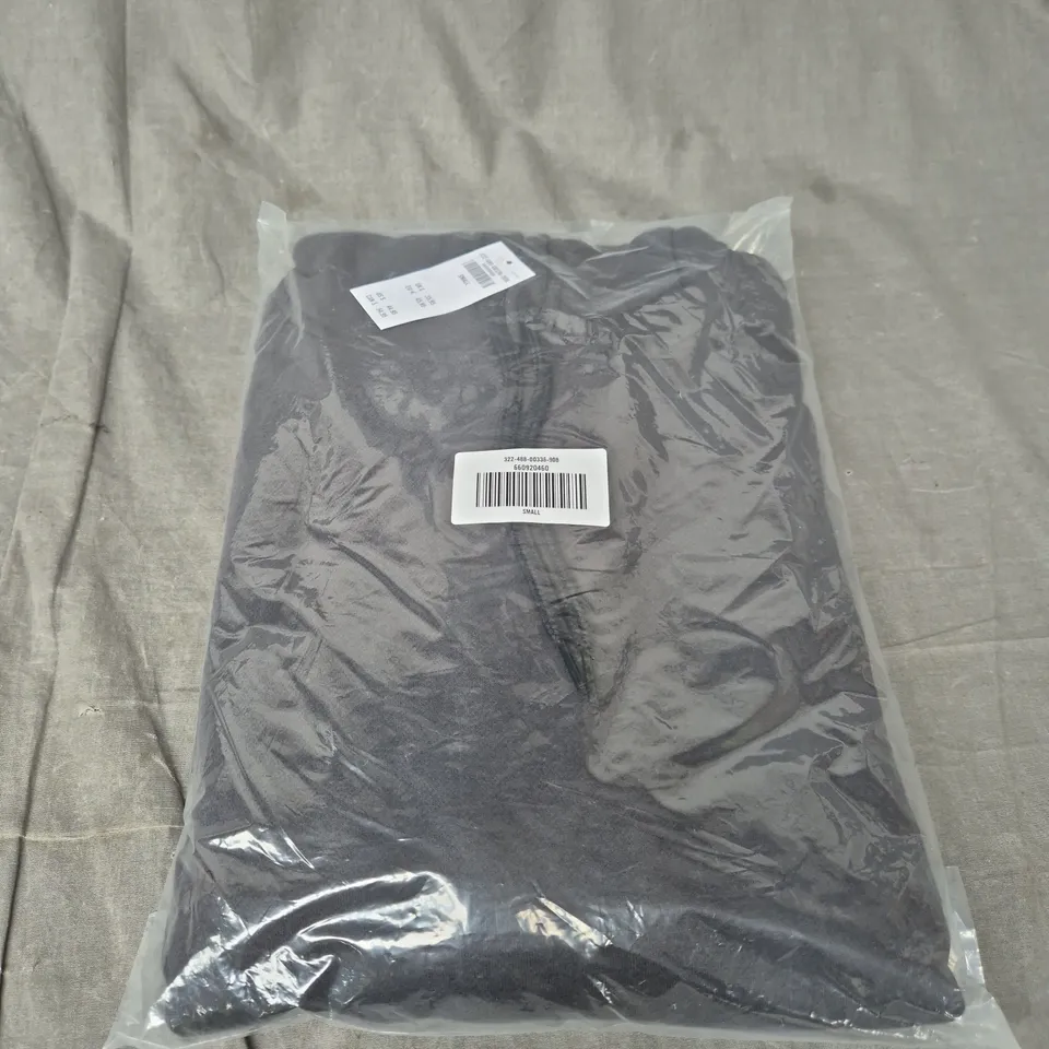 BAGGED HOLLISTER CASUAL HOODIE SIZE SMALL