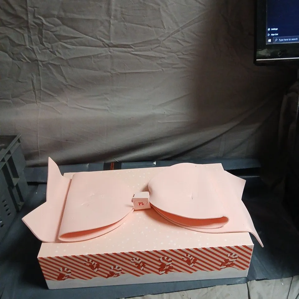 PINK BEAUTY GIFT BOX SET WITH COSMETIC BOXES & BOTTLE