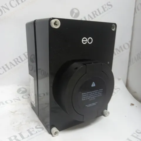 BOXED EO MINI PRO 2 7.2KW/32A 1-PHASE SMART CHARGING SOCKET