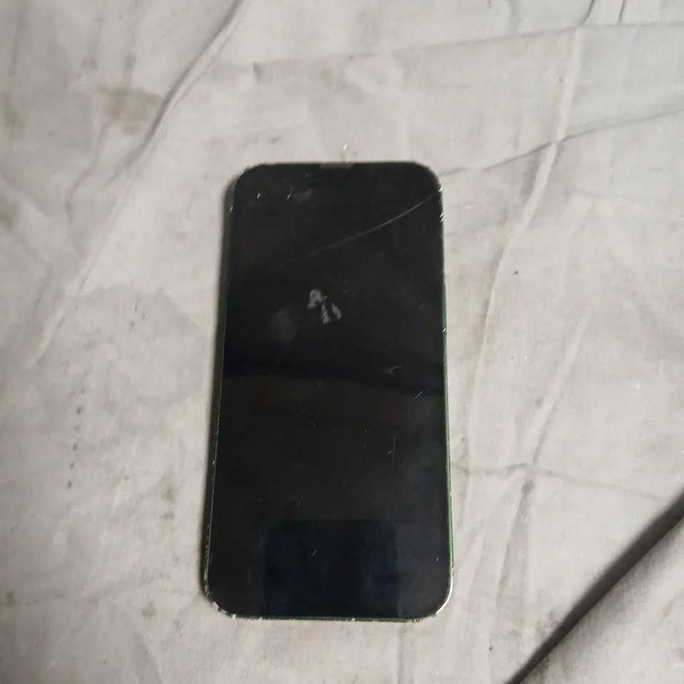 APPLE IPHONE 13 SMARTPHONE – GREEN - CRACKED SCREEN
