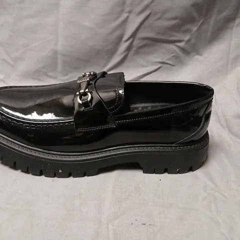 BLACK PATENT LEATHER LOAFERS WITH SILVER HORSEBIT HARDWARE, CHUNKY LUG SOLE SIZE 45