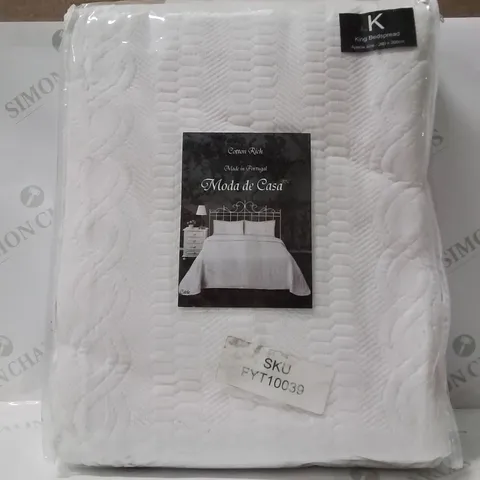 BRAND NEW MODA DE CASA KINGSIZE BED SPREAD -WHITE- 