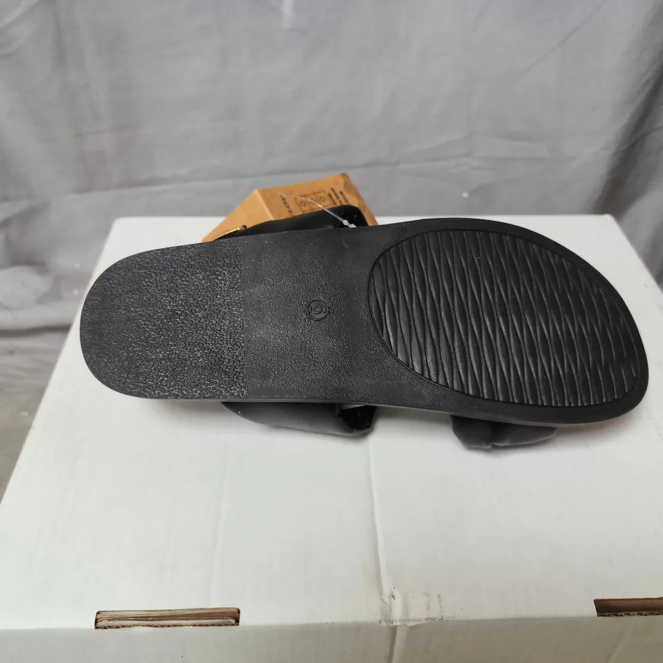 DUNLOP WOMEN'S BLACK BOW SANDALS – OPEN-TOE, FLAT SOLE UK SIZE 6