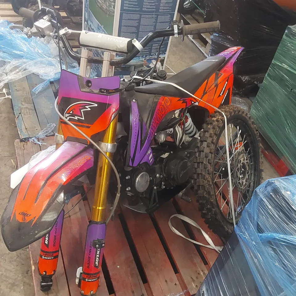 PALLET CONTAINING HAWKMOTO PIT BIKE PARTS
