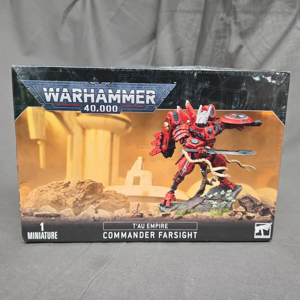 BOXED AND SEALED WARHAMMER 40,000 T'AU EMPIRE COMMANDER FARSIGHT