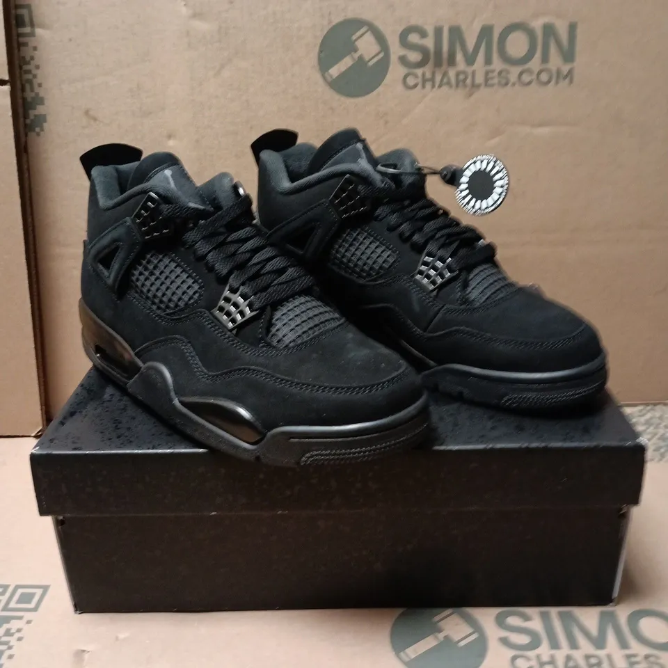 NIKE AIR JORDAN 4 RETRO BLACK/BLACK-LT GRAPHITE TRAINERS, UK 8.5 (US 9.5)
