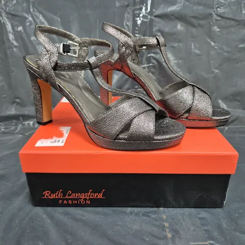 BOXED PAIR OF RUTH LANGSFORD HEELED SANDALS IN PEWTER SIZE 7