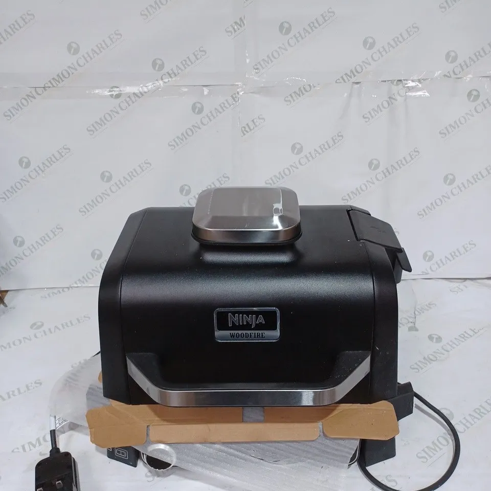 NINJA WOODFIRE ELECTRIC BBQ GRILL & SMOKER WITH AIR FRY FUNCTION OG701UKQ
