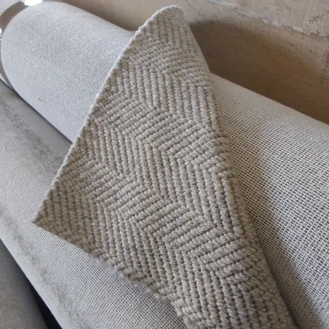 ROLL OF QUALITY LAKELAND WEAVE WINDERMERE HERD FLAT CARPET - APPROXIMATELY 4 x 4.14m