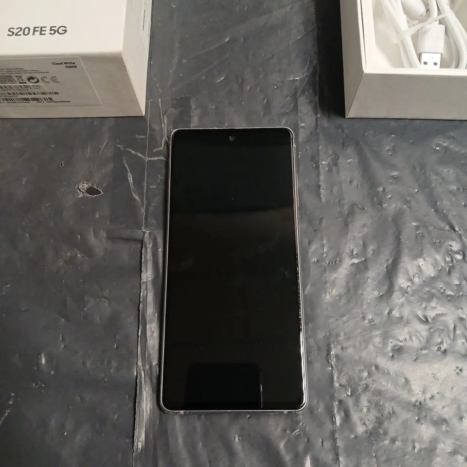 SAMSUNG GALAXY S20 FE 5G SMARTPHONE – CLOUD WHITE, 128GB – BOXED