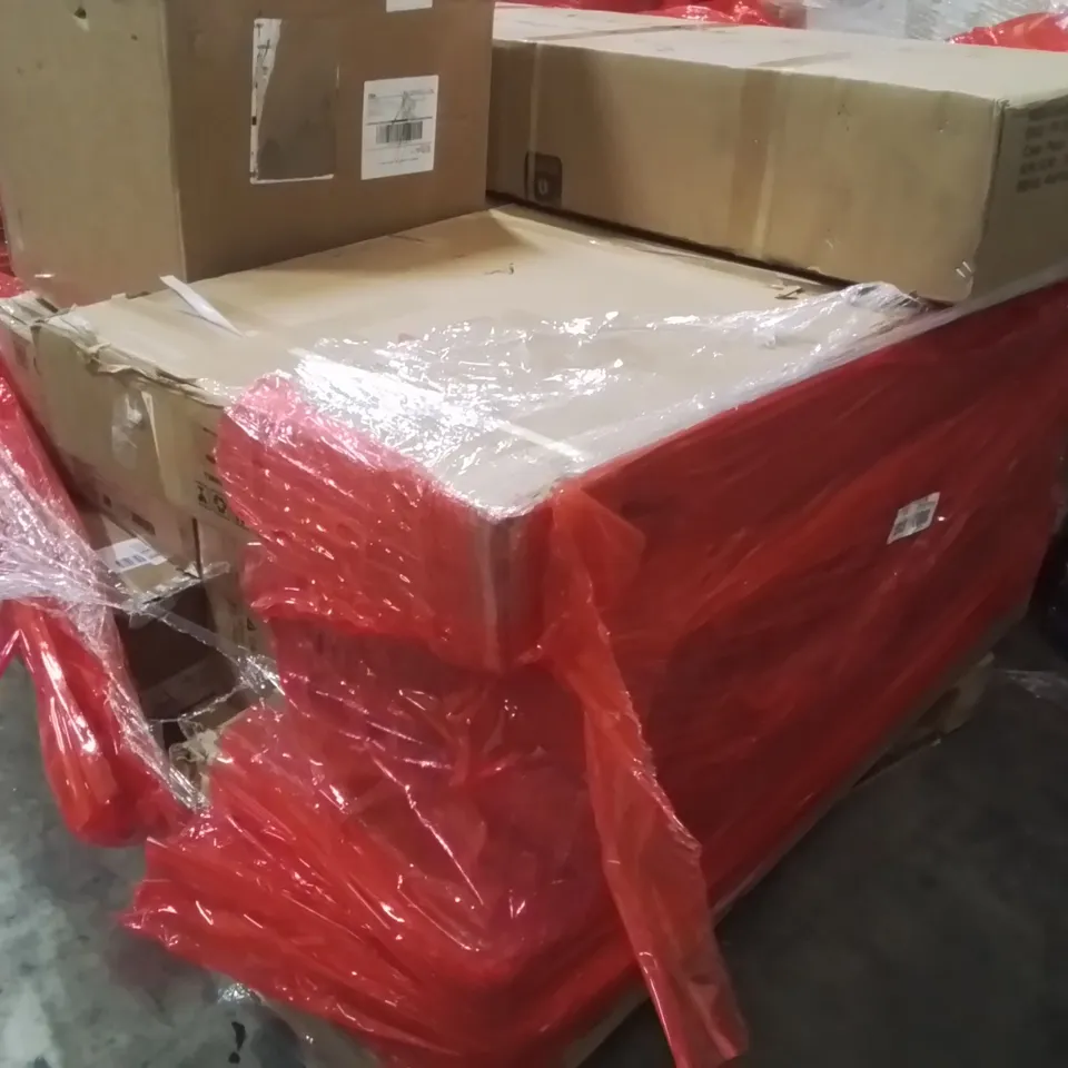 PALLET CONTAINING VARIOUS ASSORTED BOXED HOUSEHOLD ITEMS TO INCLUDE: FOLDING POOL, WEIGHT BENCH, LARGE METAL SAFE ECT.