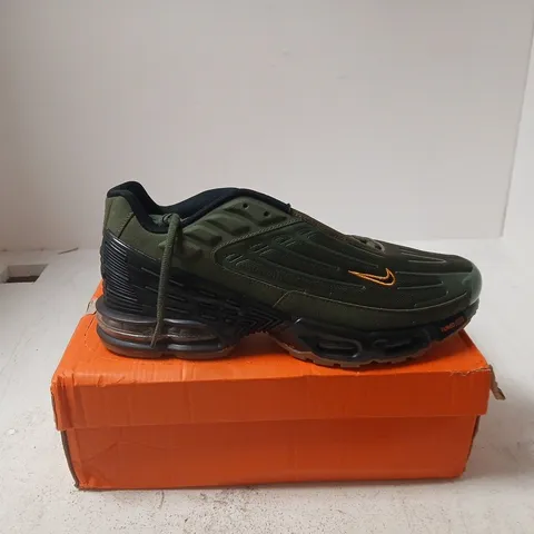 NIKE TUNED AIR AIR MAX PLUS GREEN UK 11