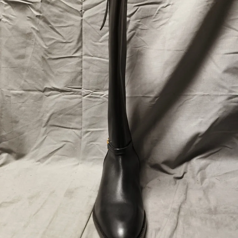 BOXED PAIR OF DUNE LONDON 484 TAYLYN KNEE-HIGH BOOTS IN BLACK SIZE 5